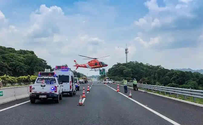 望都高速公路汽车救援案例